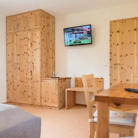 Bachaeckerhof - Nichtraucherhotel- Casa de hóspedes 3*