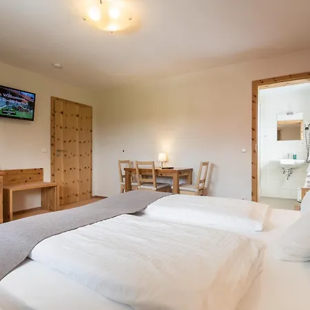 Bachaeckerhof - Nichtraucherhotel- Casa de hóspedes Ravensburg